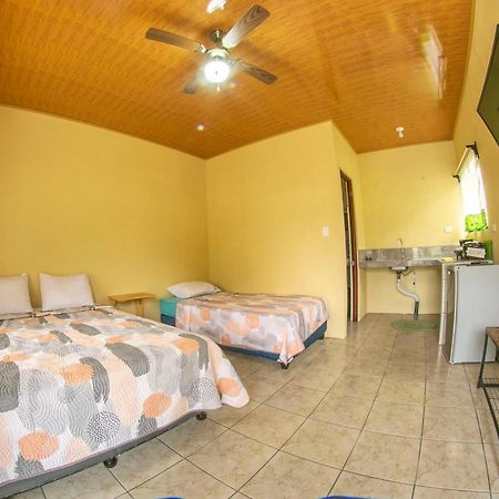 Chongos Place La Fortuna Kamer foto